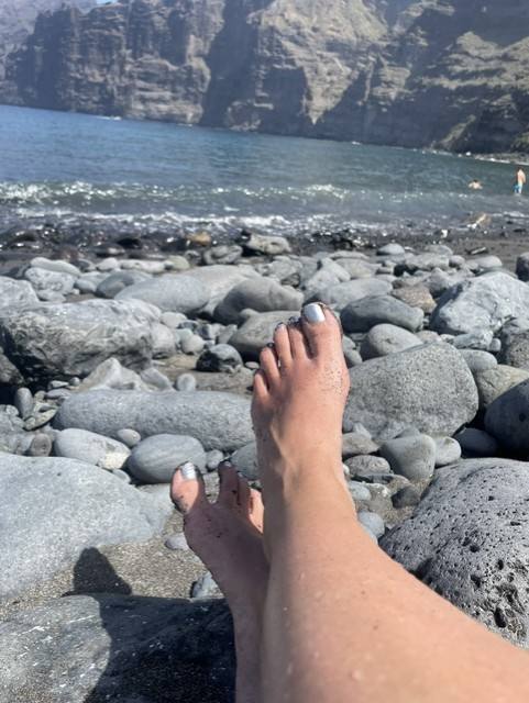 Pieds sur les galets, Los Gigantes
