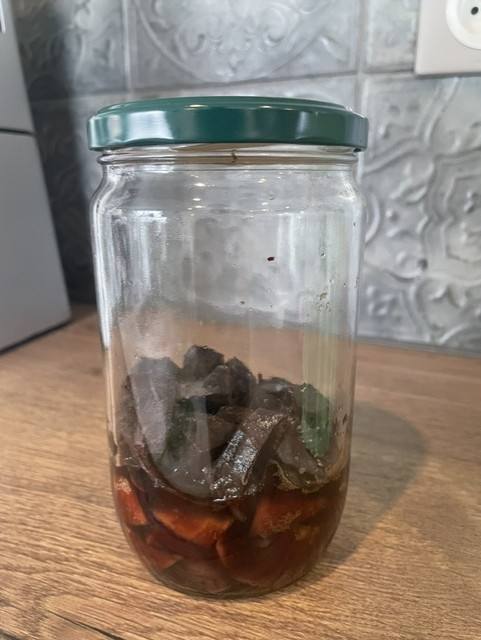 Jus de betterave préparé pour graver