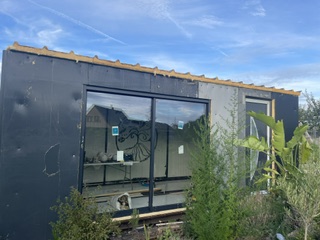 Le chalet en cours de construction